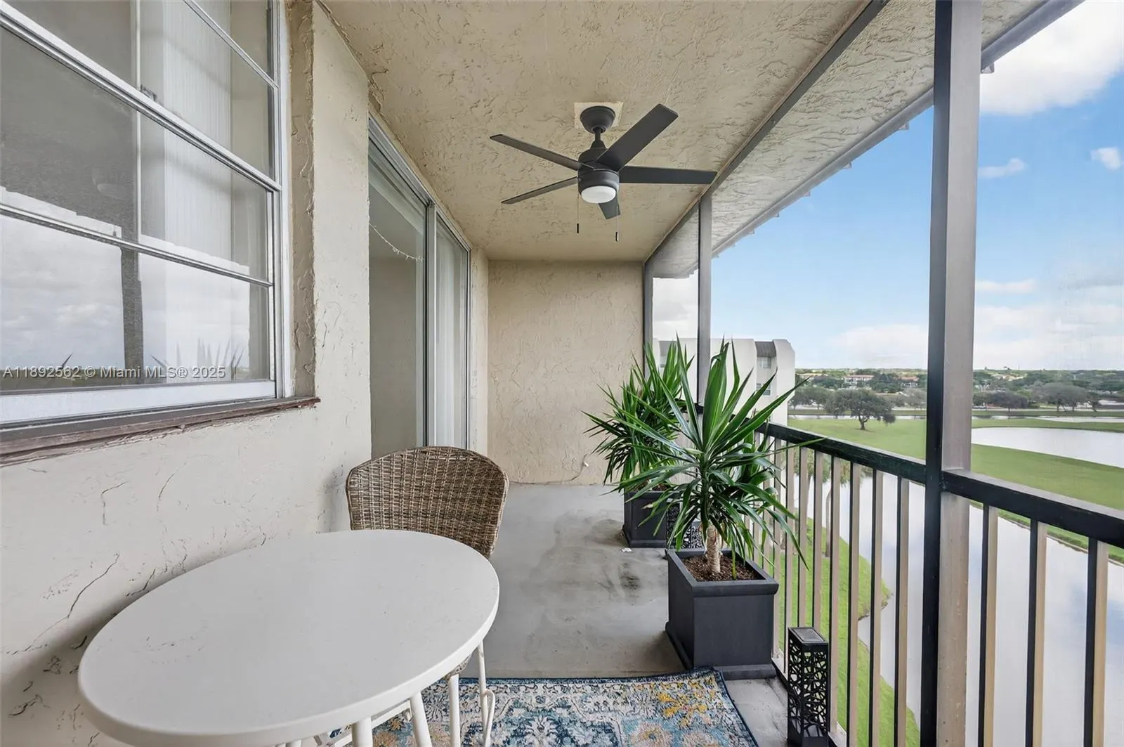 3150 W Rolling Hills Cir, #703