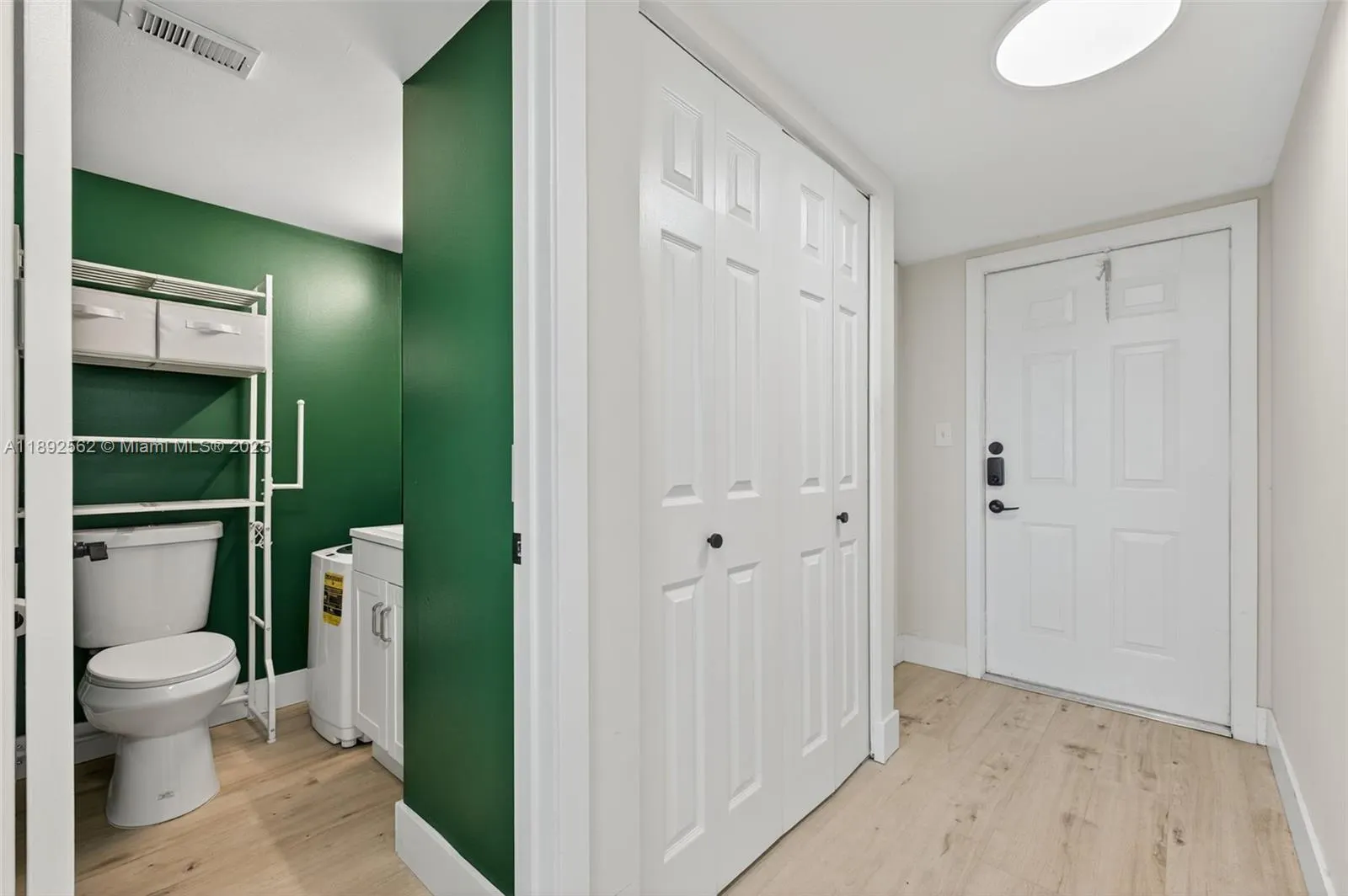 3150 W Rolling Hills Cir, #703