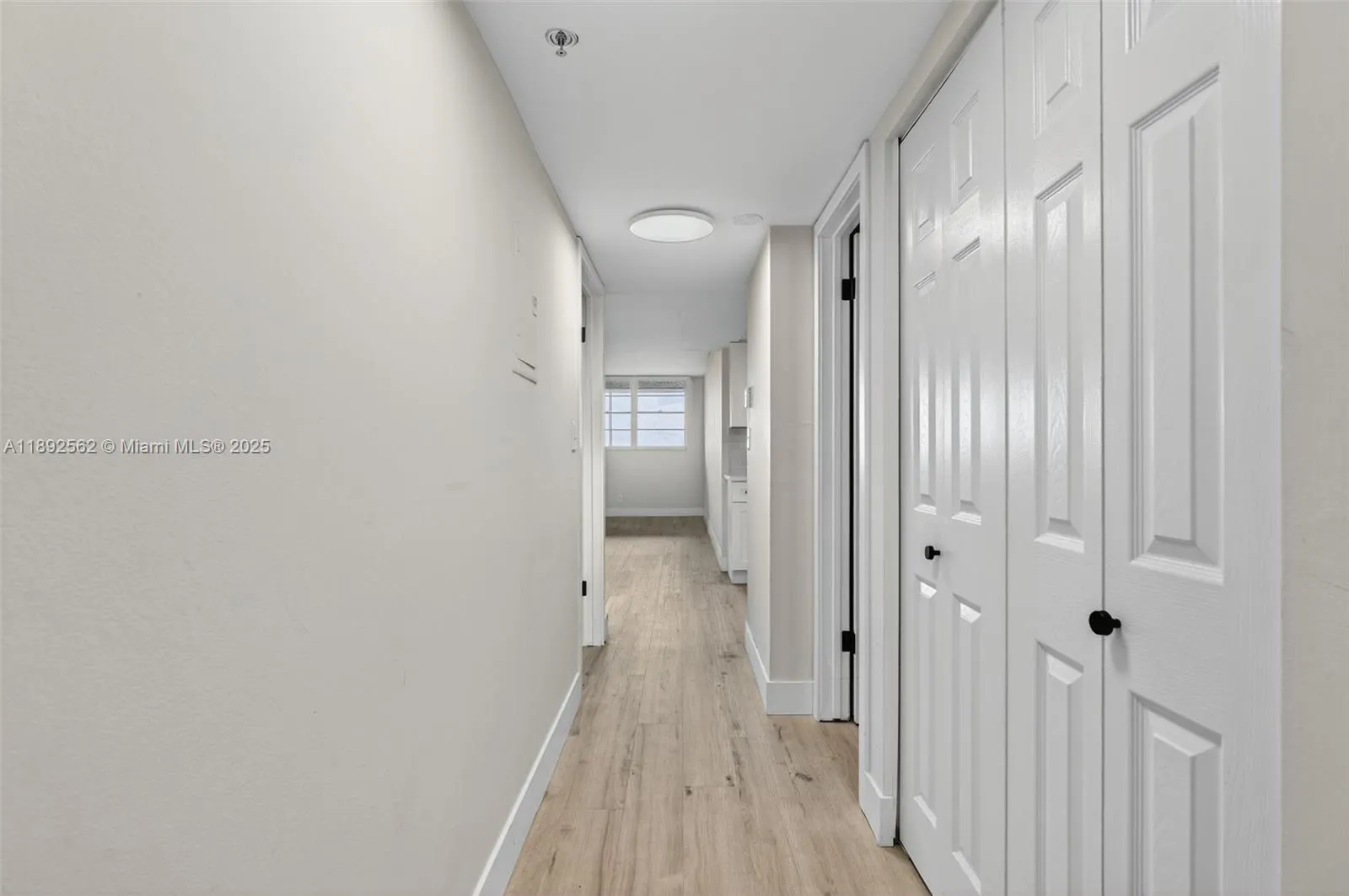 3150 W Rolling Hills Cir, #703
