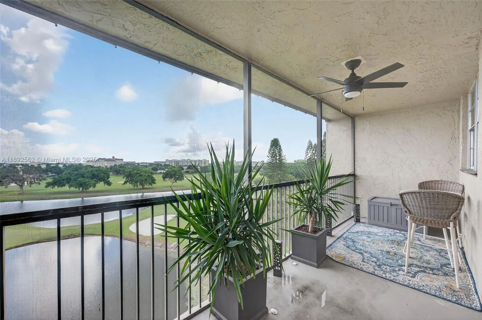 3150 W Rolling Hills Cir, #703