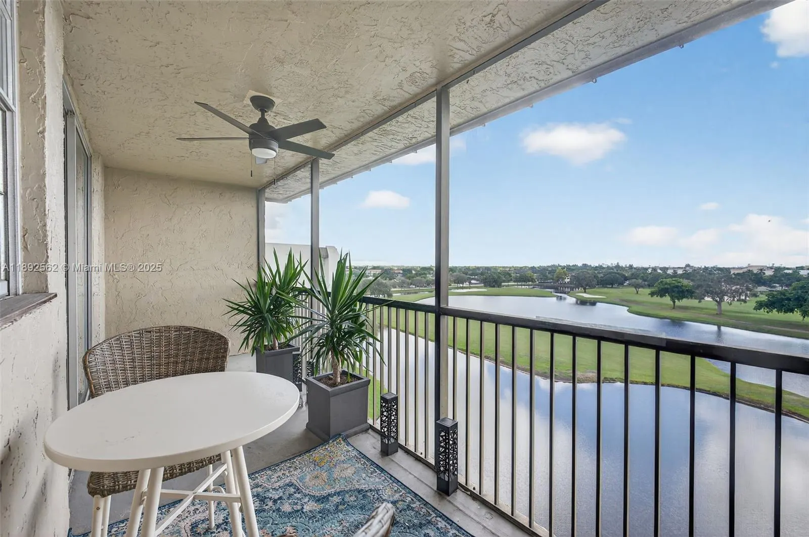 3150 W Rolling Hills Cir, #703