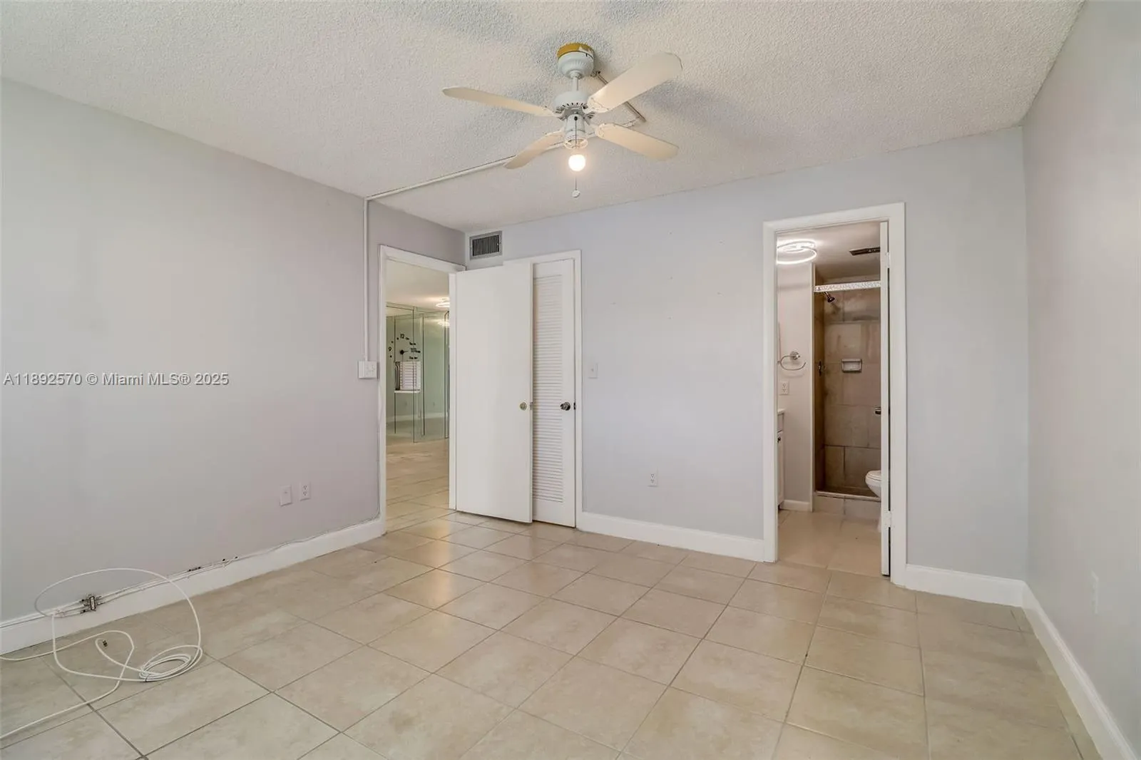 9001 Sunrise Lakes Blvd, #109