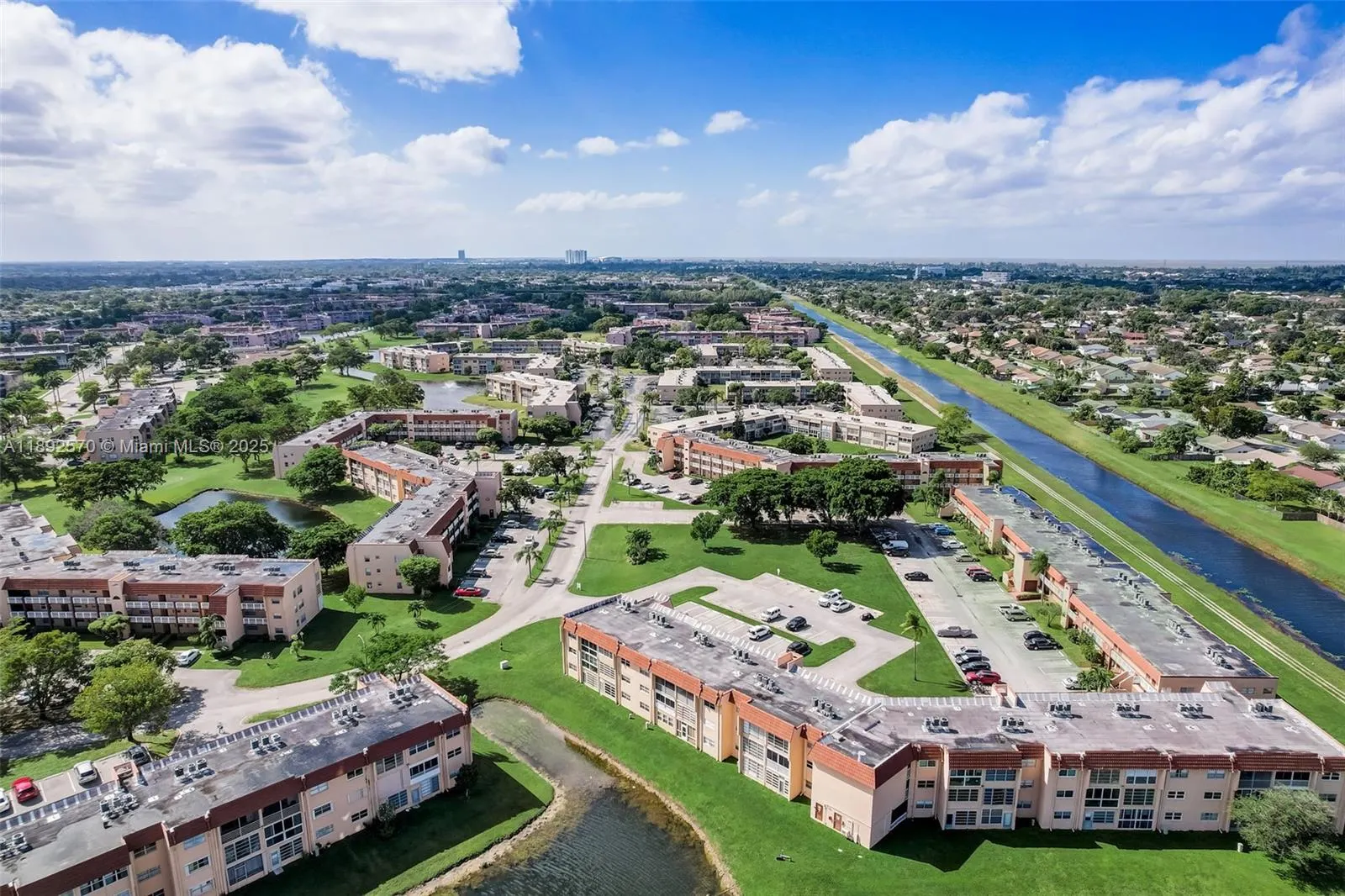 9001 Sunrise Lakes Blvd, #109