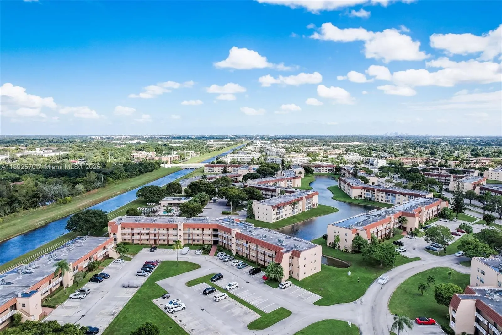 9001 Sunrise Lakes Blvd, #109