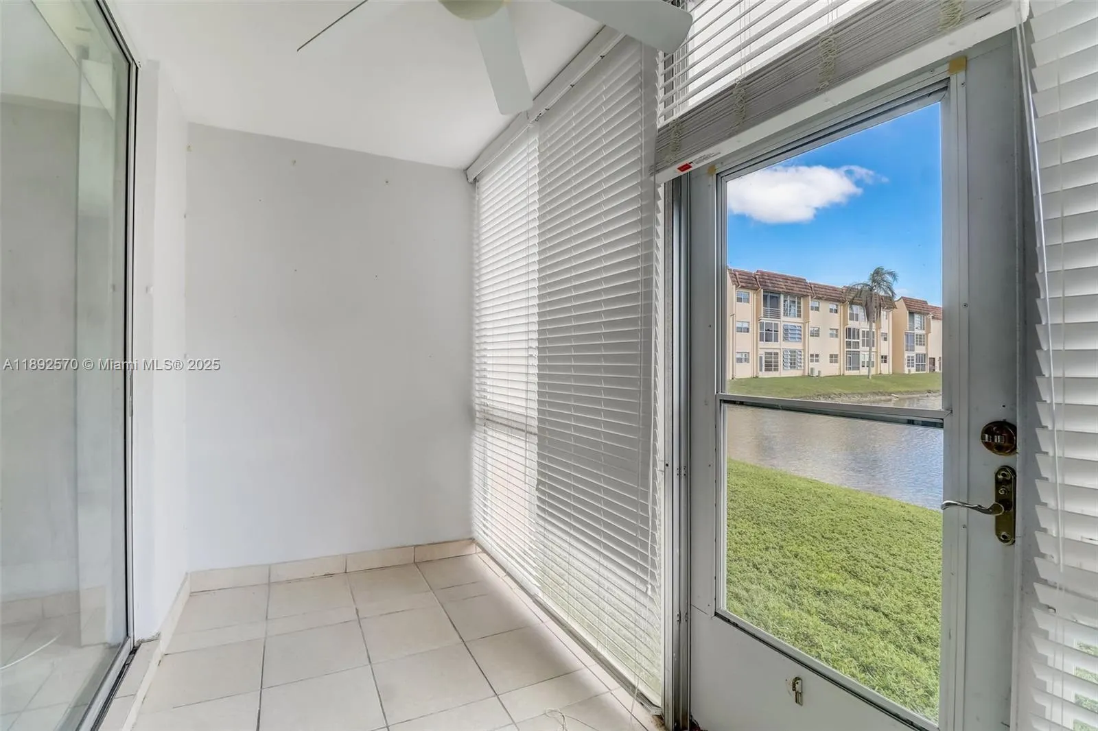 9001 Sunrise Lakes Blvd, #109