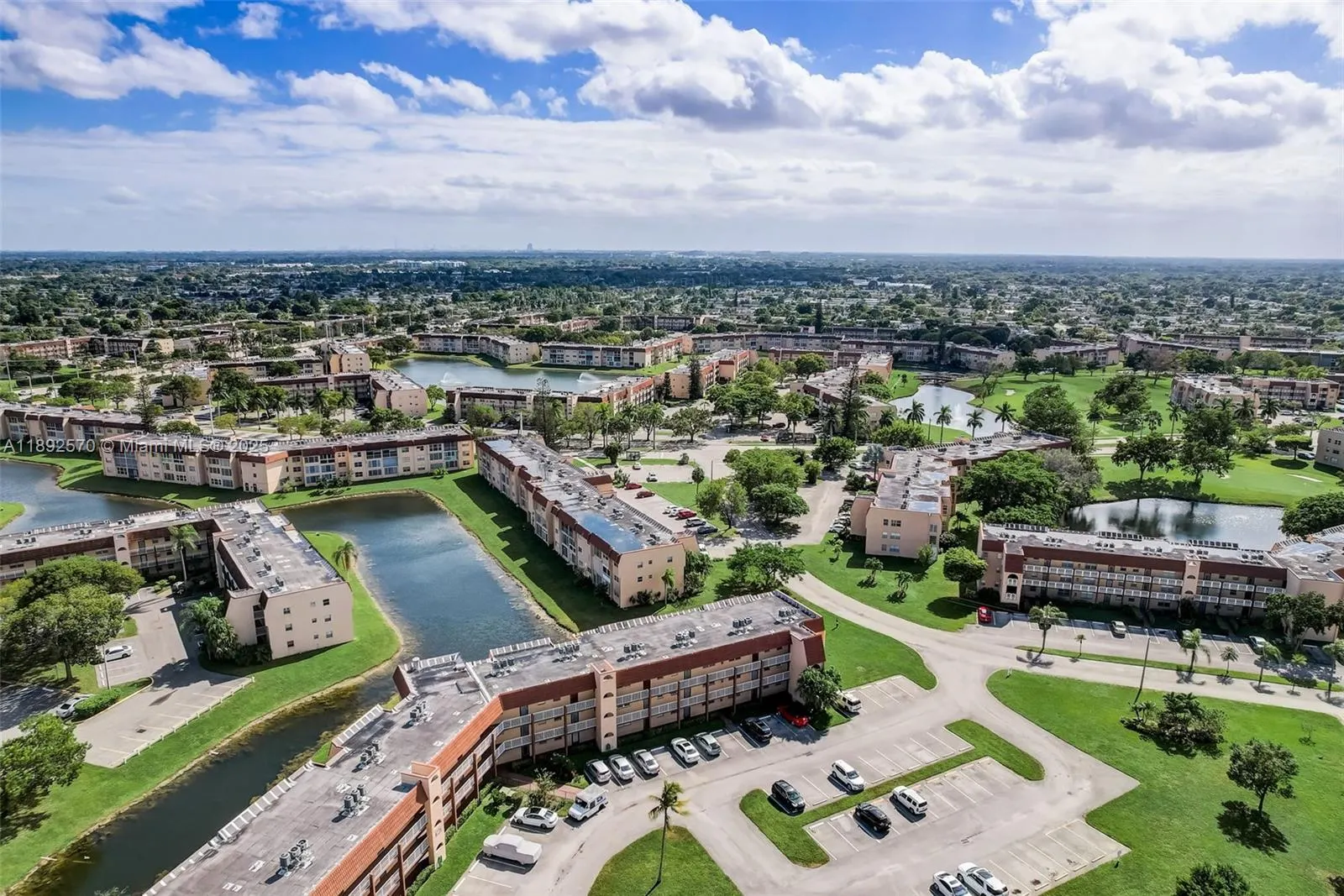 9001 Sunrise Lakes Blvd, #109