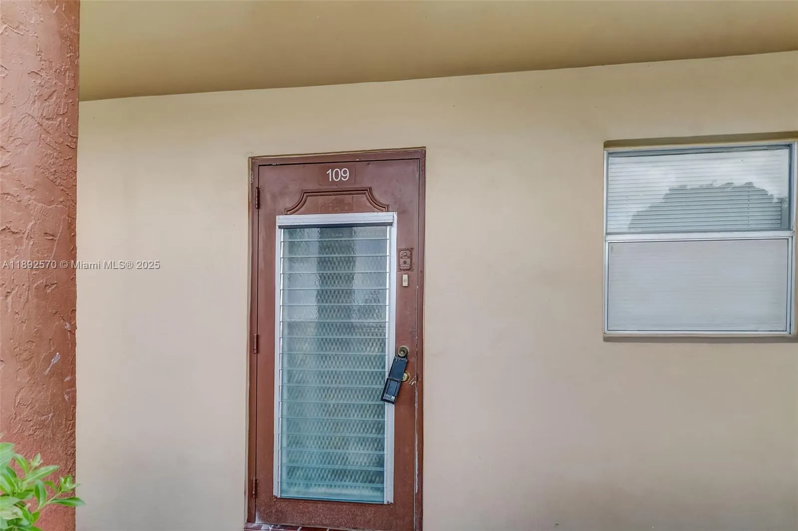 9001 Sunrise Lakes Blvd, #109