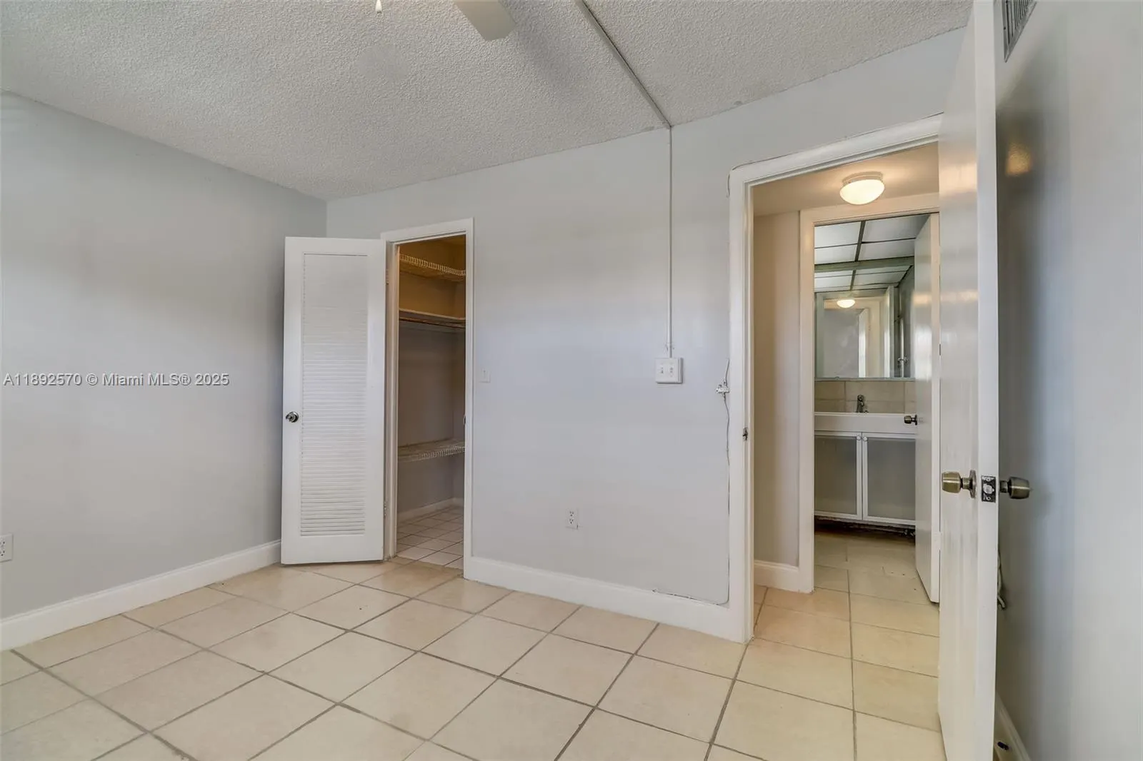 9001 Sunrise Lakes Blvd, #109