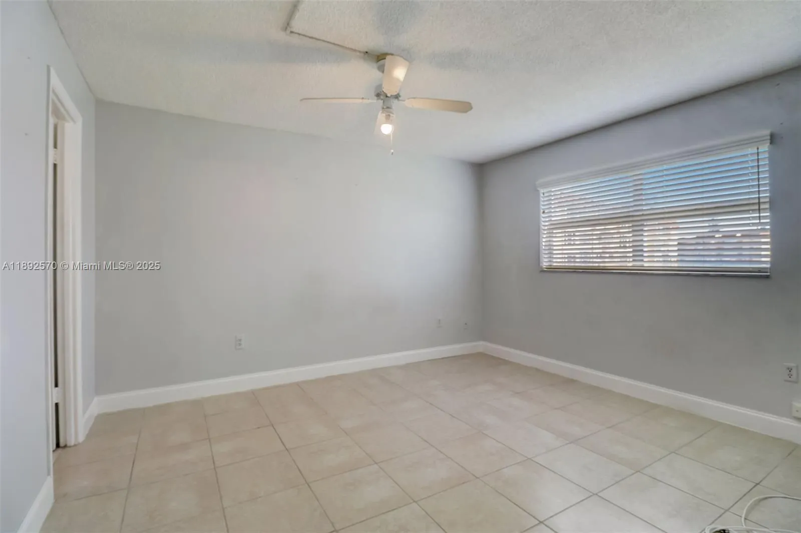 9001 Sunrise Lakes Blvd, #109