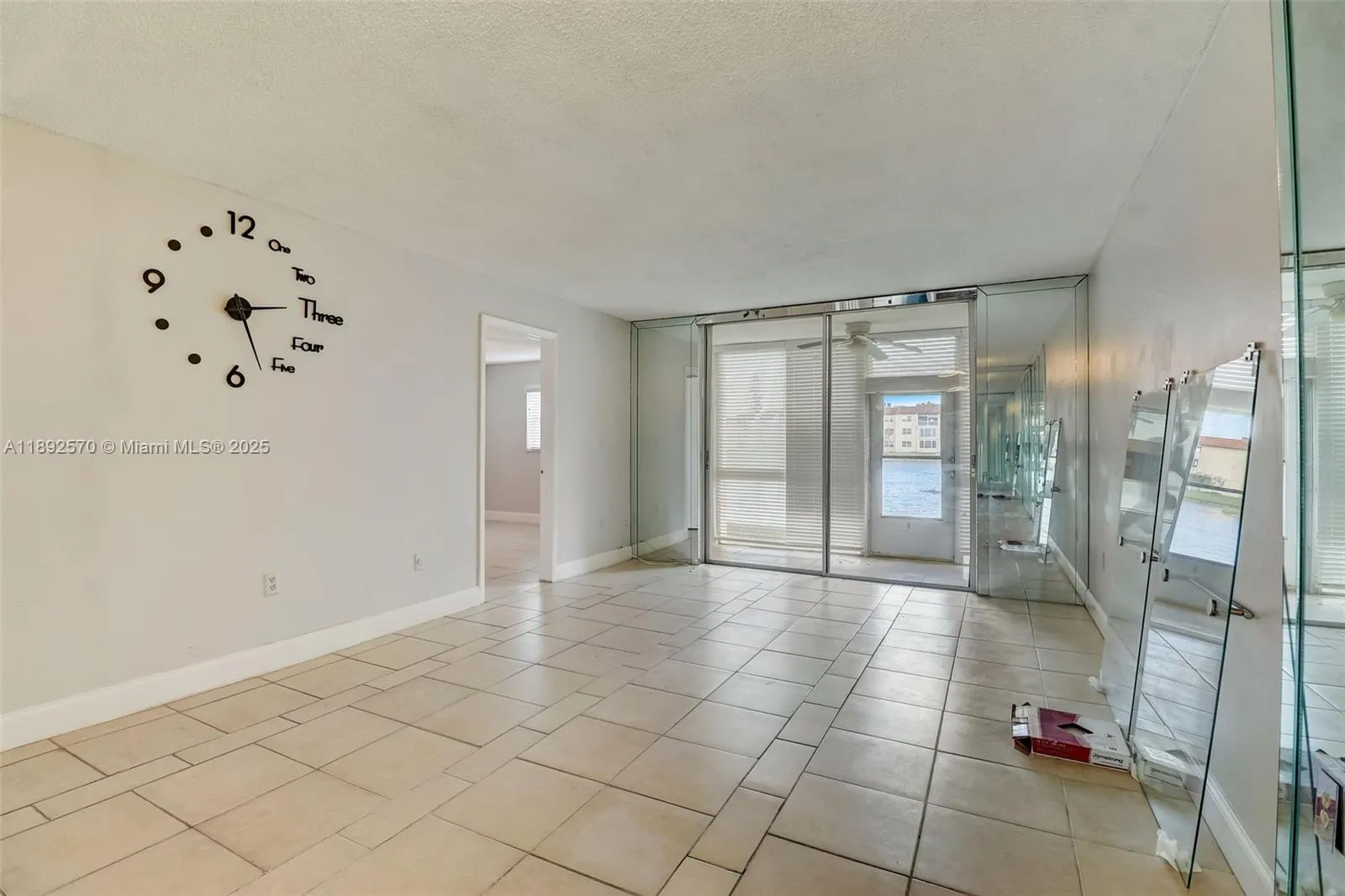 9001 Sunrise Lakes Blvd, #109