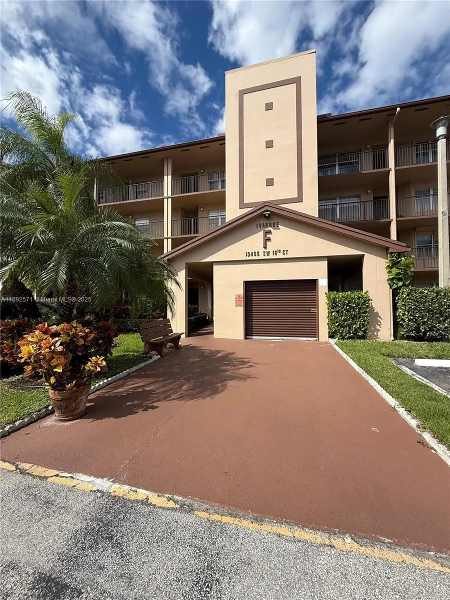 13455 SW 16th Ct, #213F