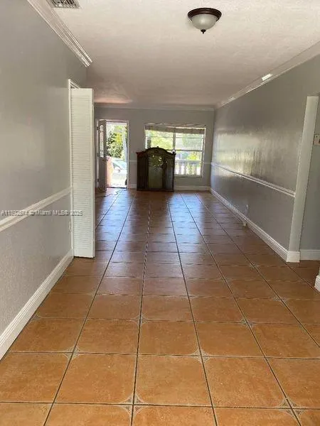 2225 SW 21st Ter