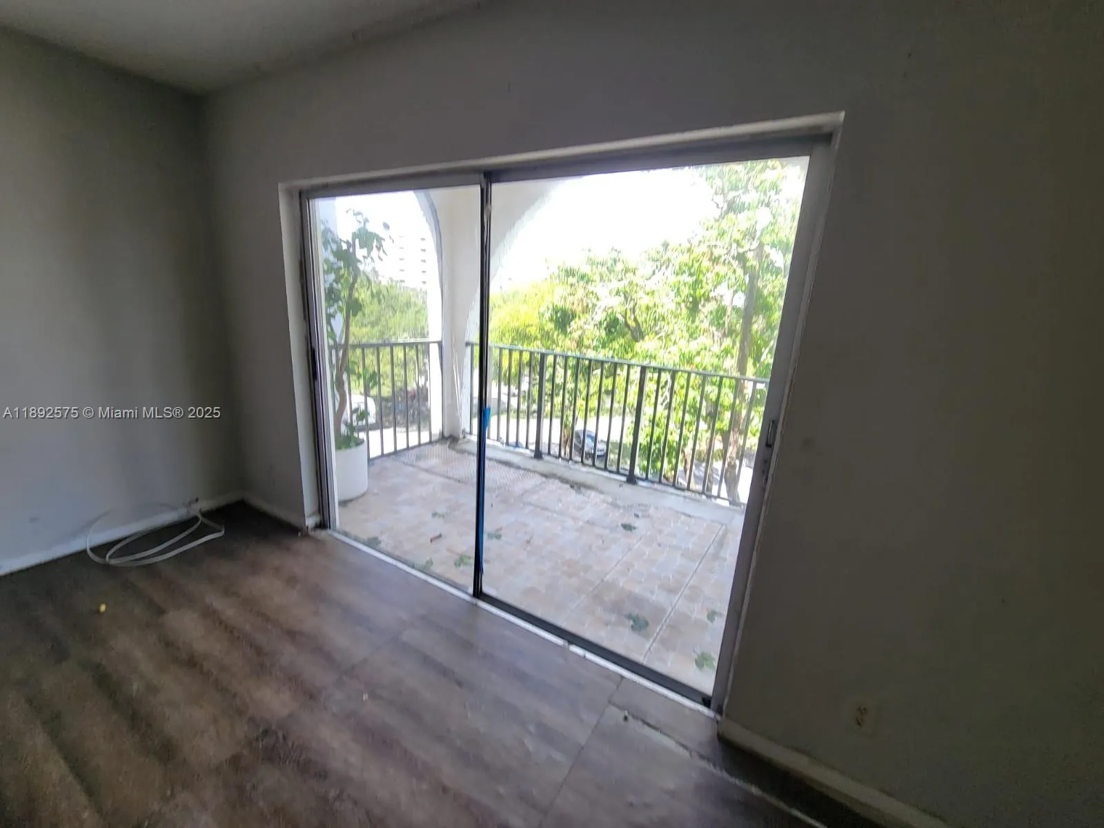 3300 Spanish Moss Ter, #403