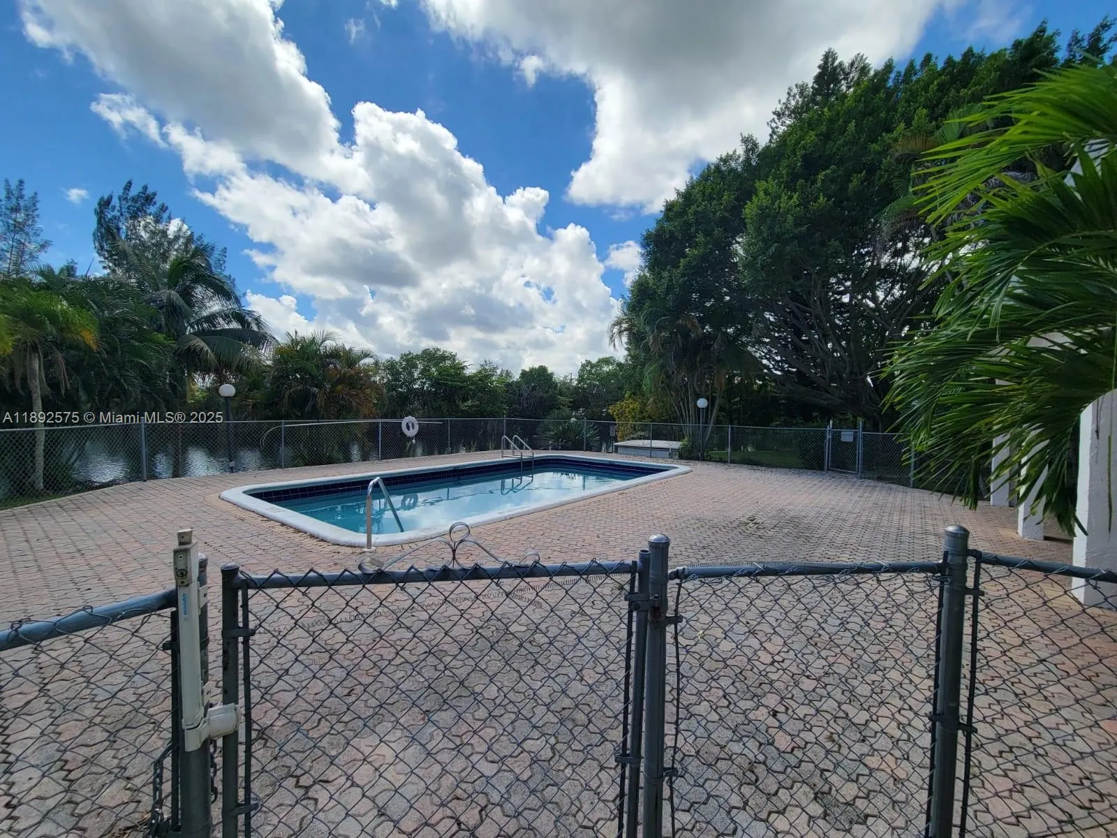 3300 Spanish Moss Ter, #403
