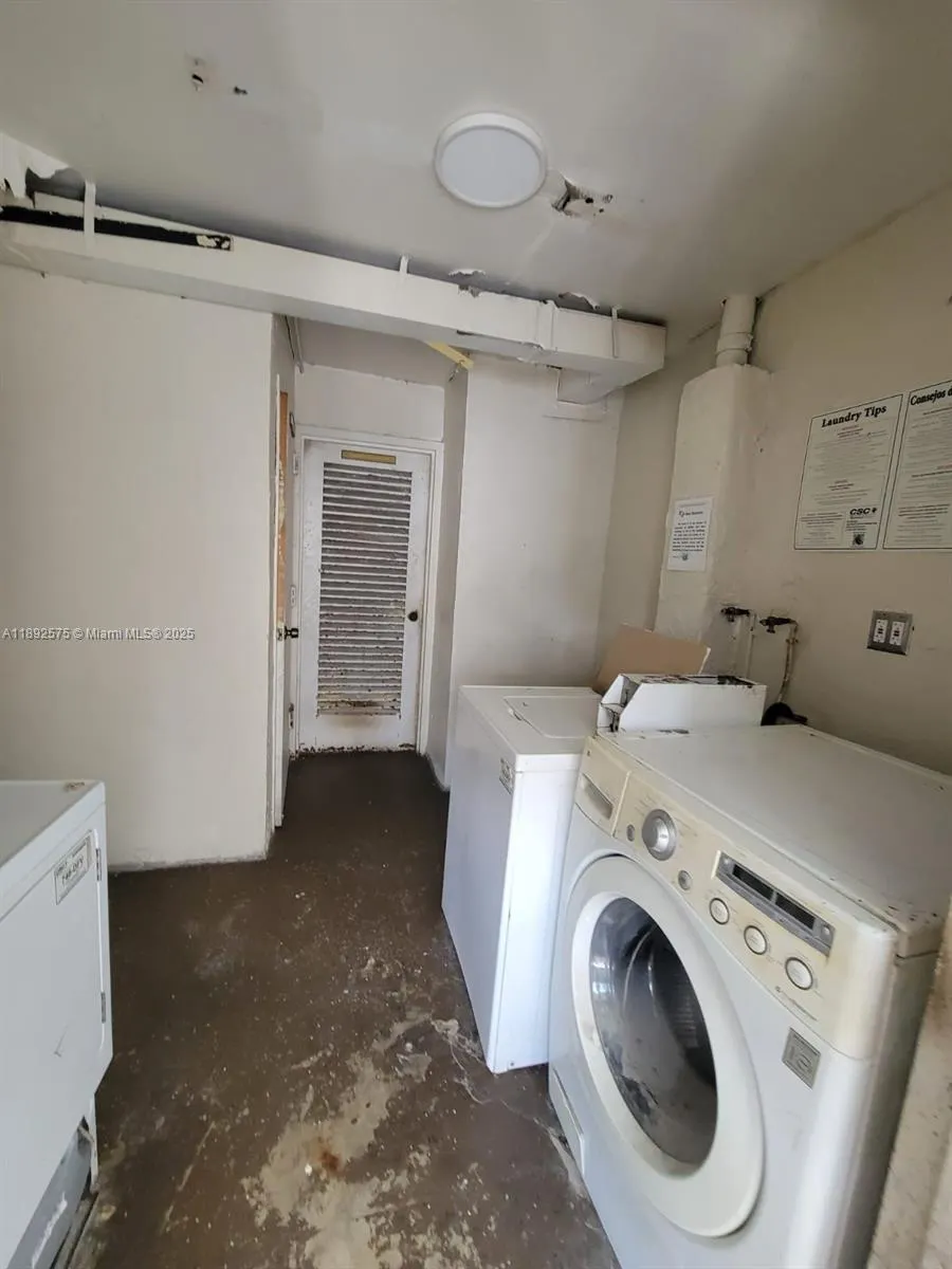 3300 Spanish Moss Ter, #403