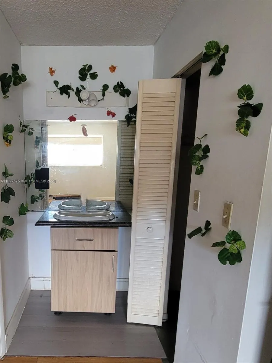 3300 Spanish Moss Ter, #403