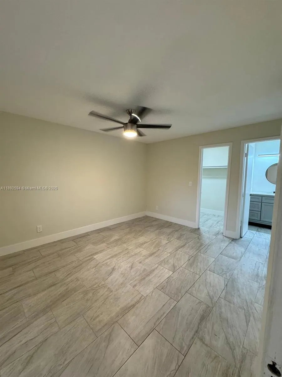 8737 NW 39th St, #8737