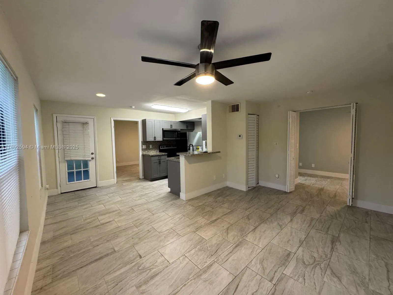 8737 NW 39th St, #8737