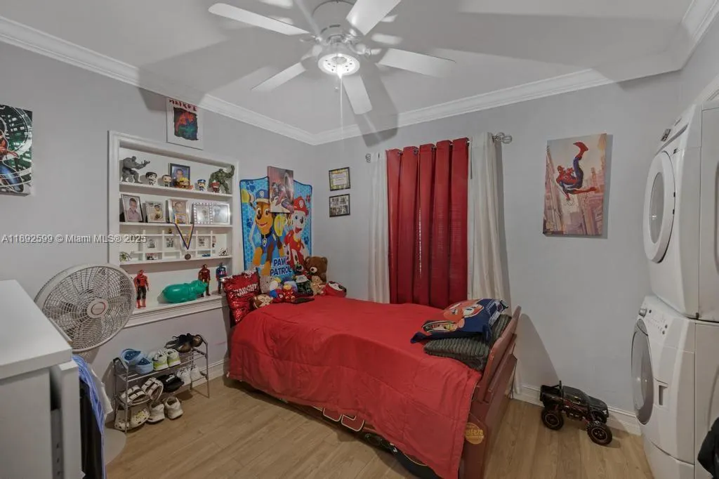 155 W 60th St