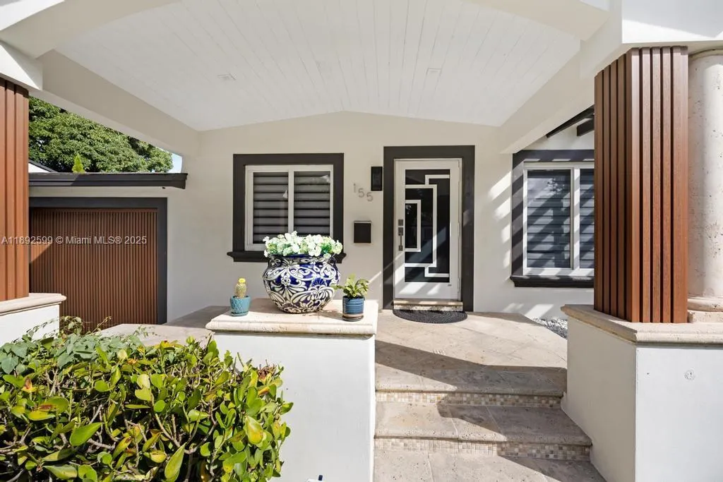 155 W 60th St