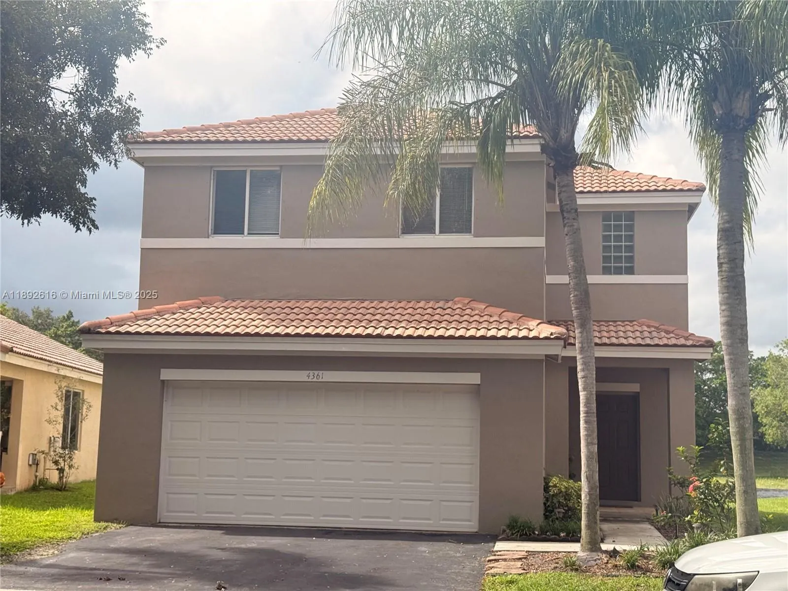4361 Dogwood Cir