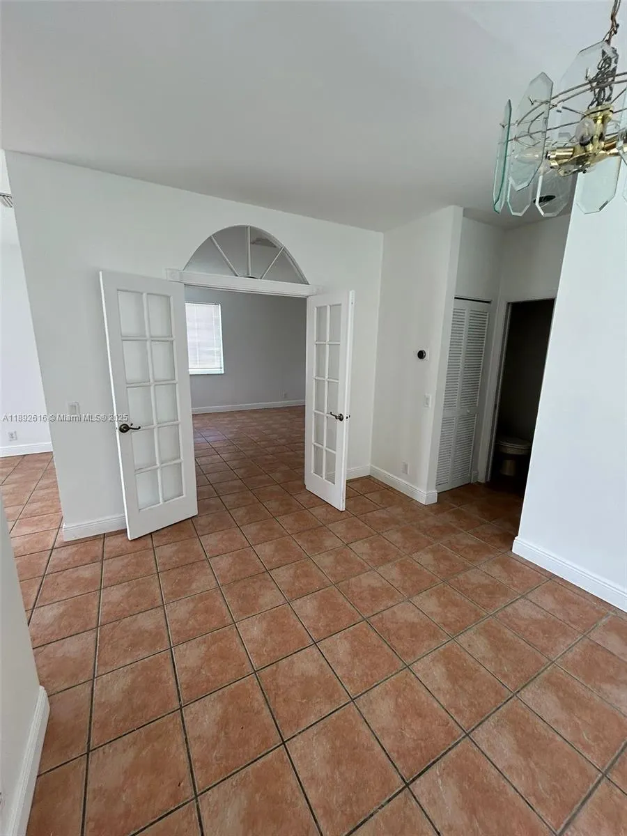 4361 Dogwood Cir