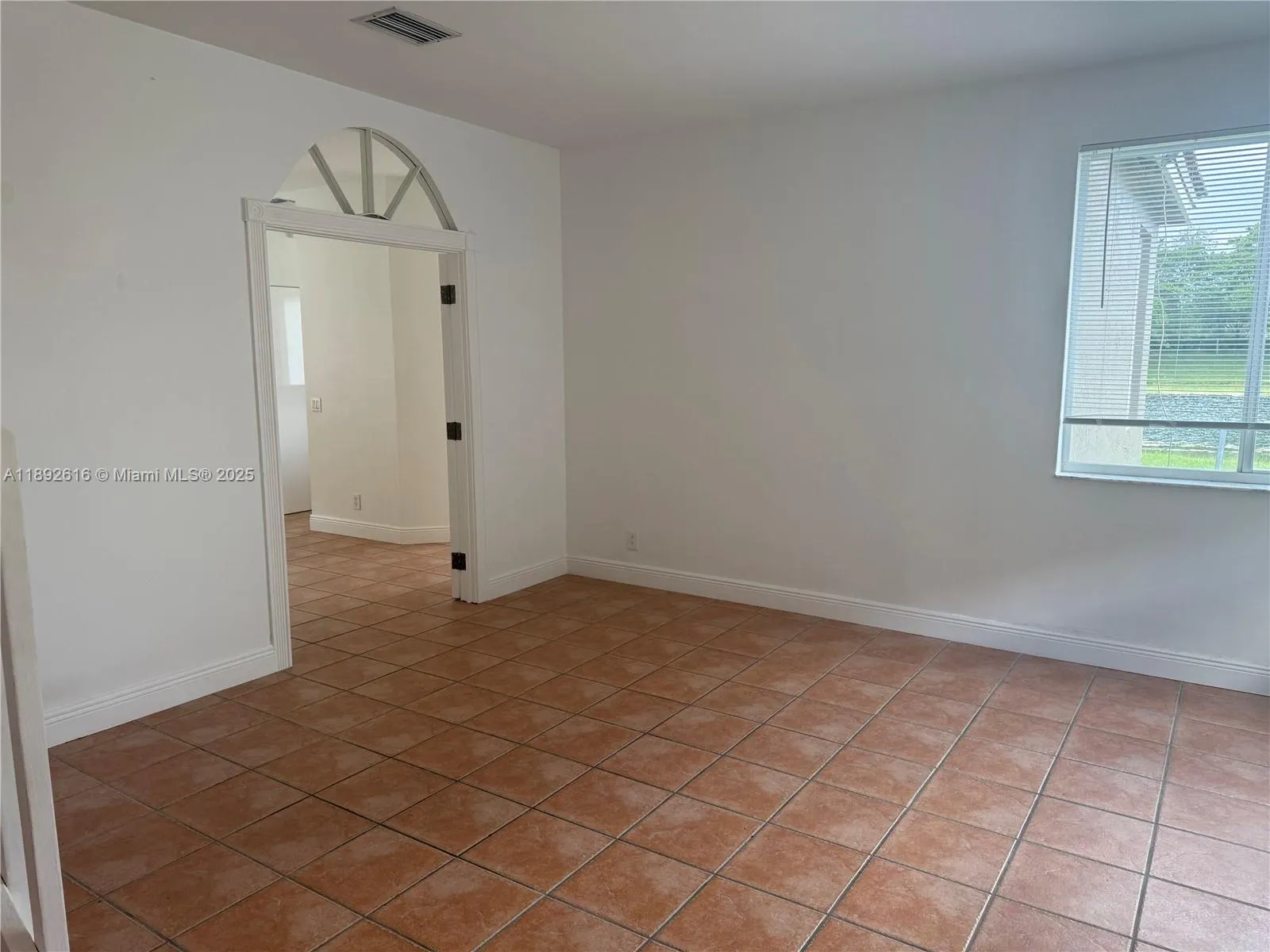 4361 Dogwood Cir