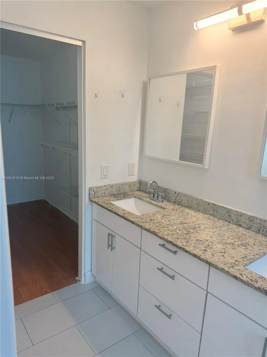 4361 Dogwood Cir