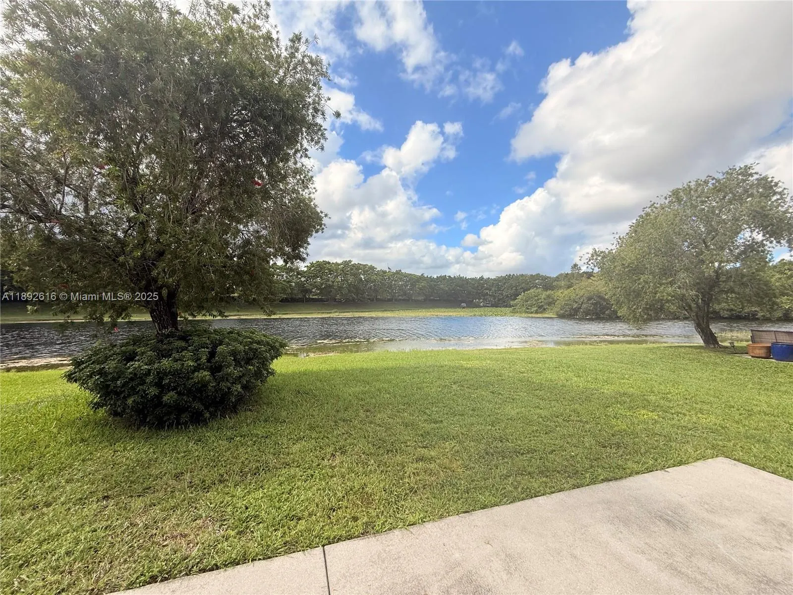 4361 Dogwood Cir