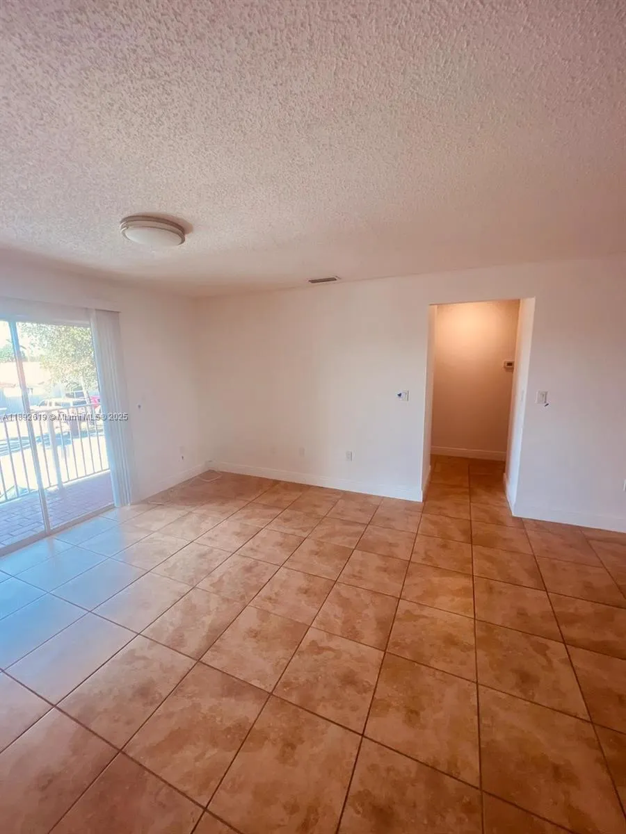 7785 W 30th Ct, #F-210