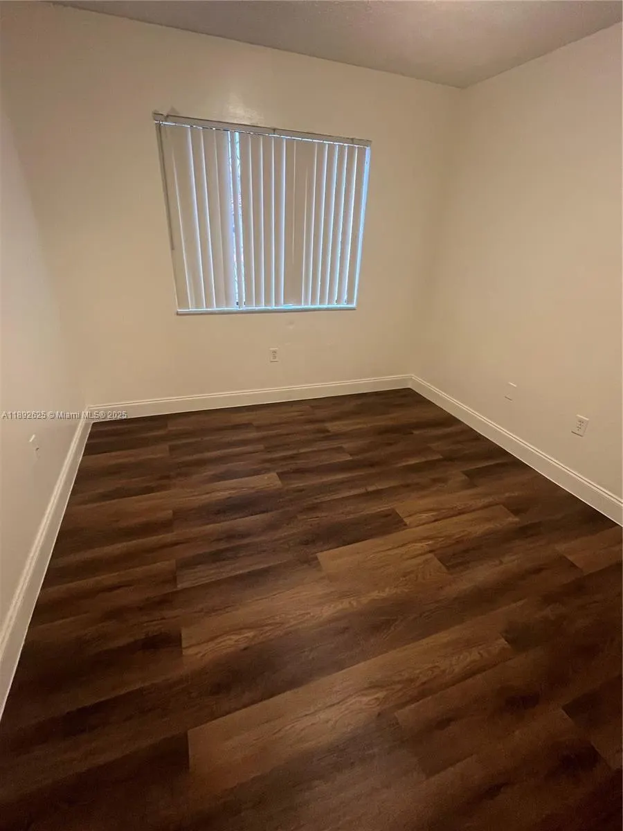 2528 W 65th St, #2528
