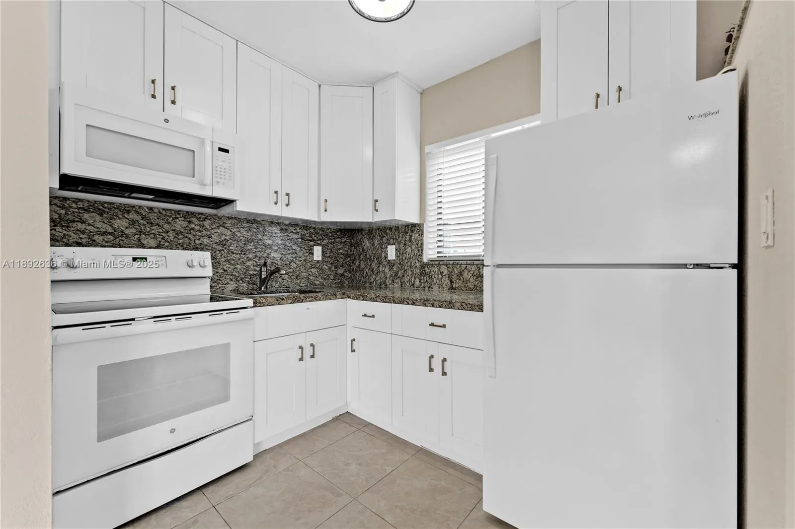 157 Curtiss Pkwy