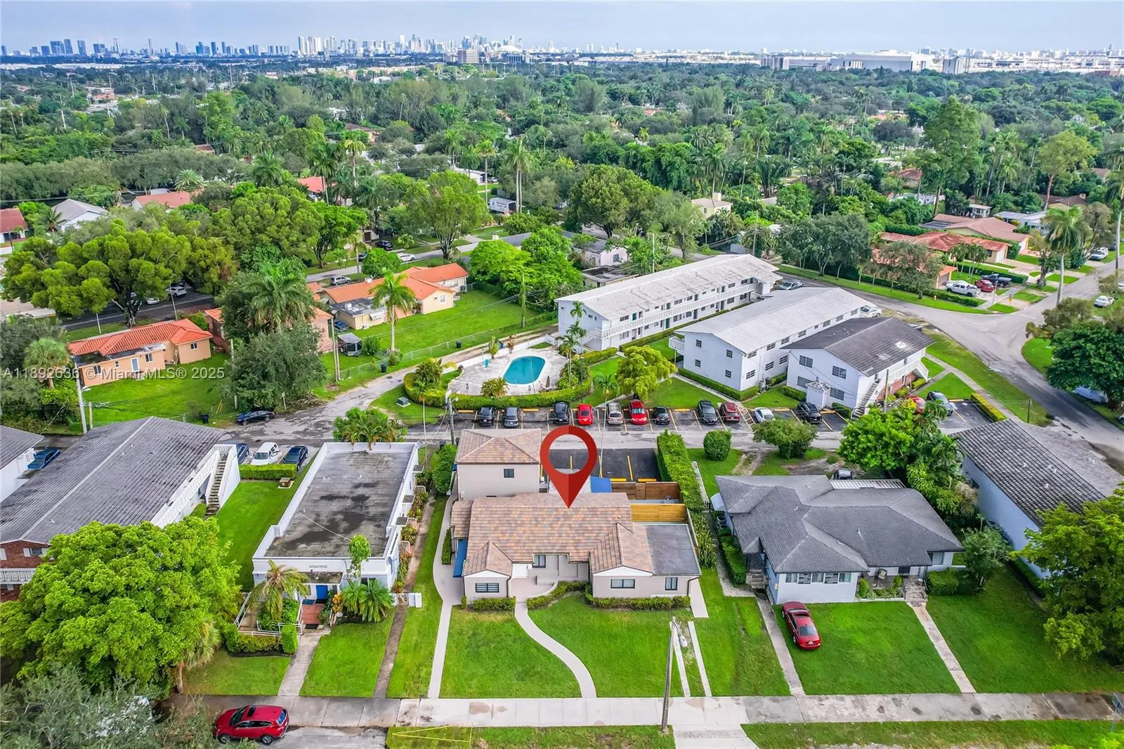 157 Curtiss Pkwy