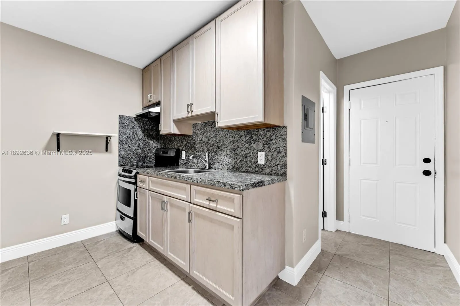 157 Curtiss Pkwy