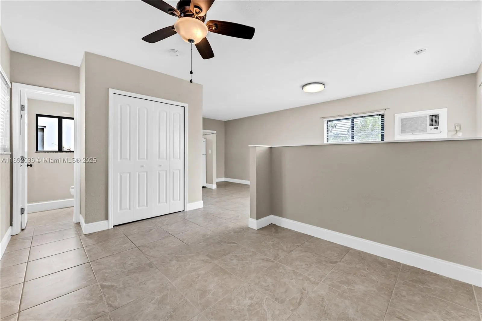157 Curtiss Pkwy
