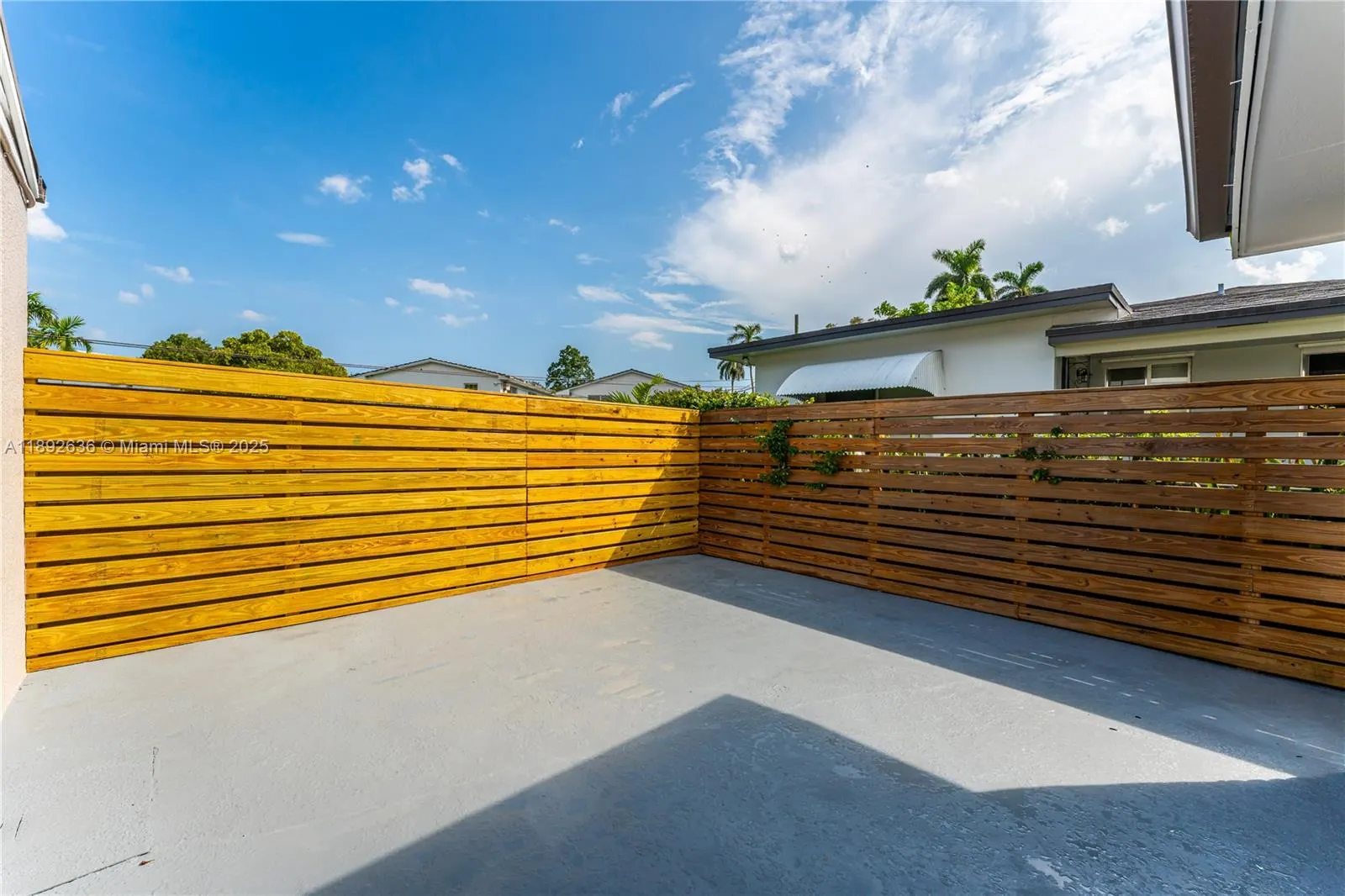157 Curtiss Pkwy
