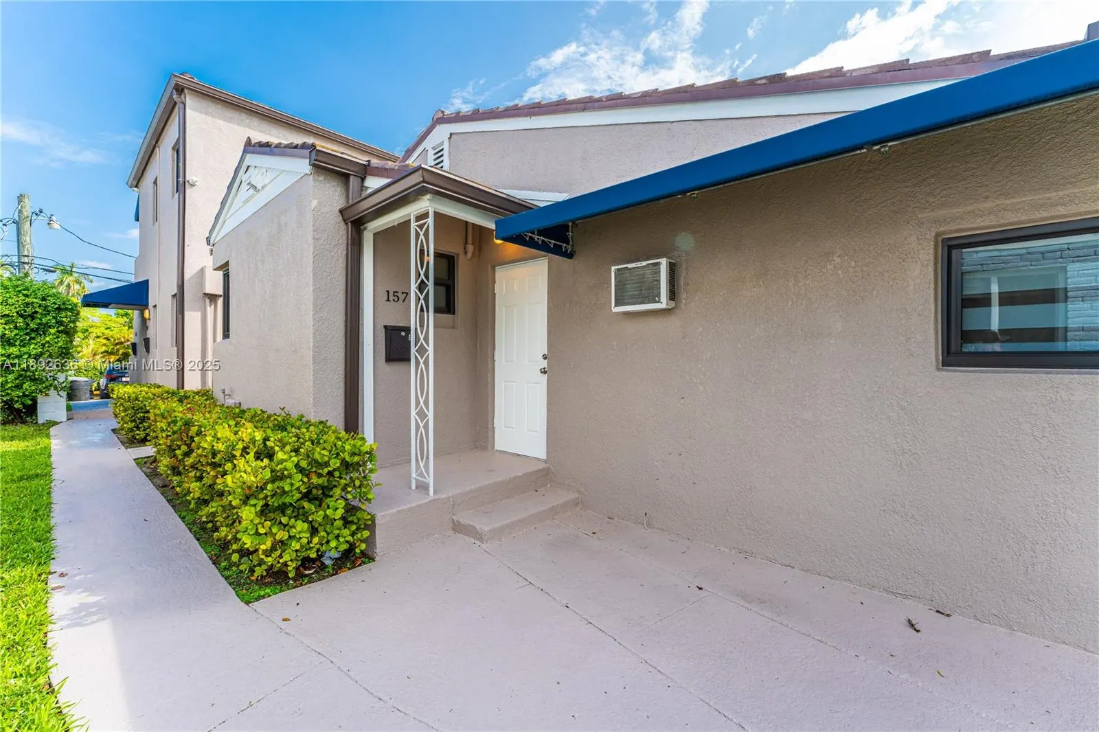157 Curtiss Pkwy