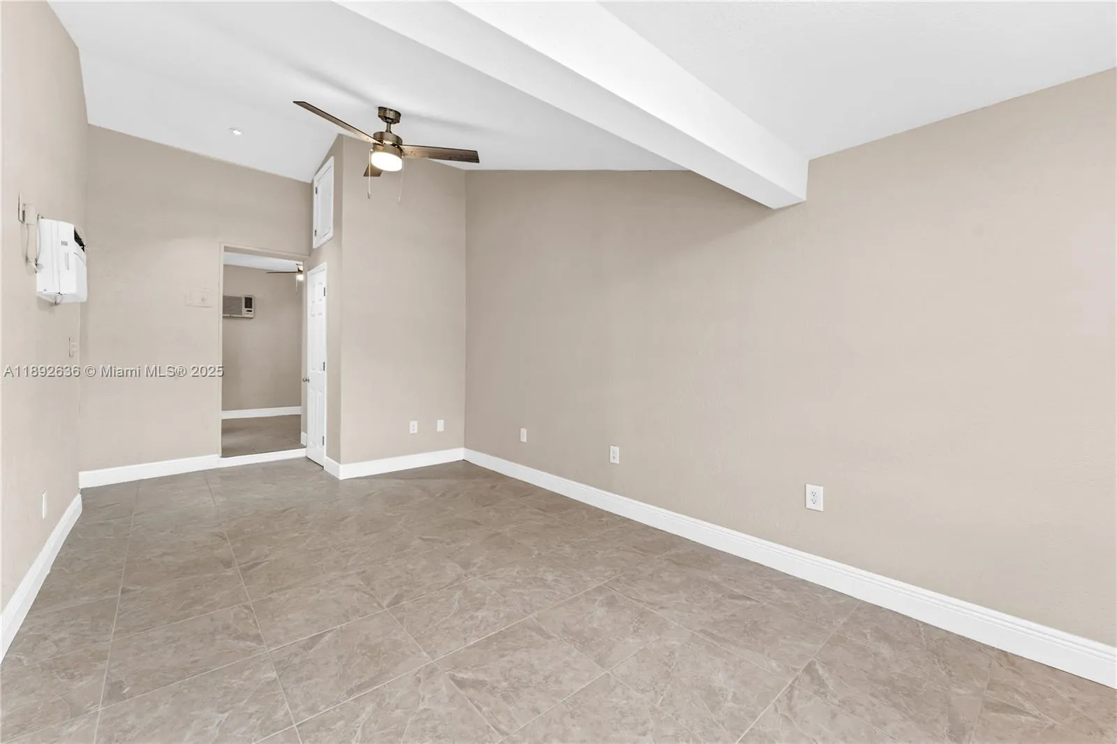 157 Curtiss Pkwy