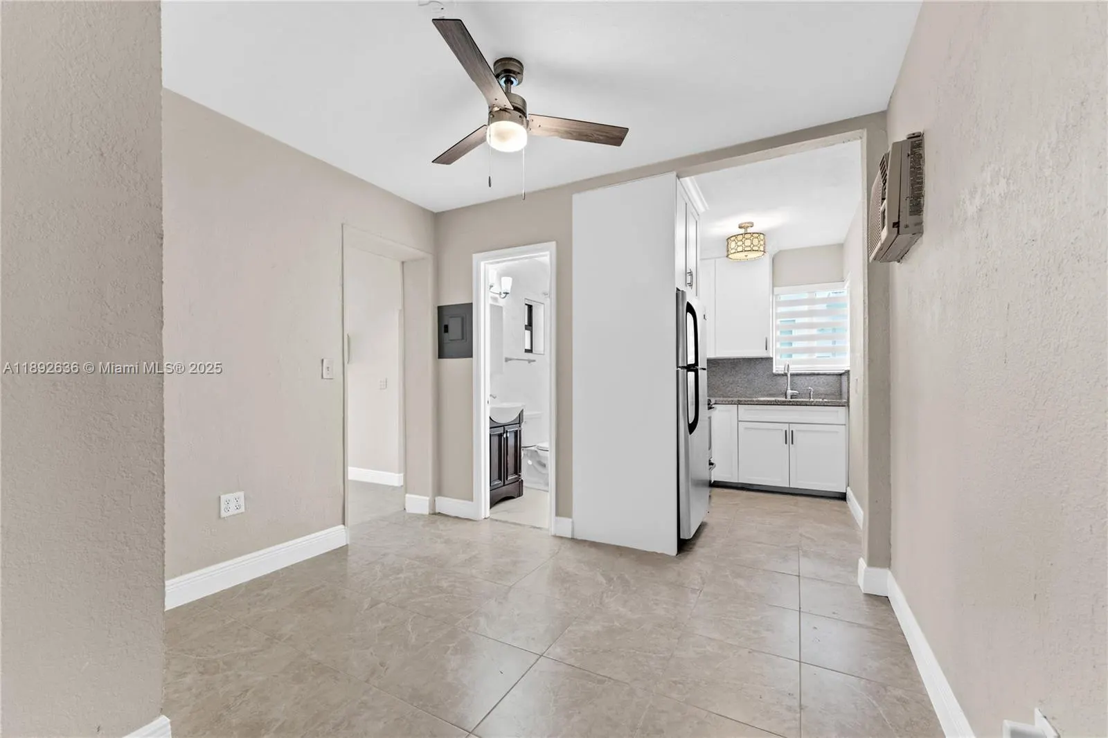 157 Curtiss Pkwy