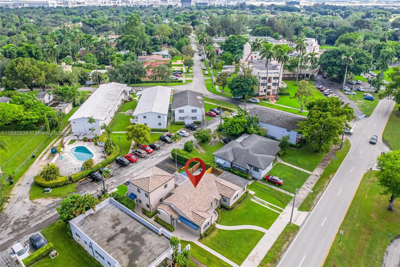157 Curtiss Pkwy