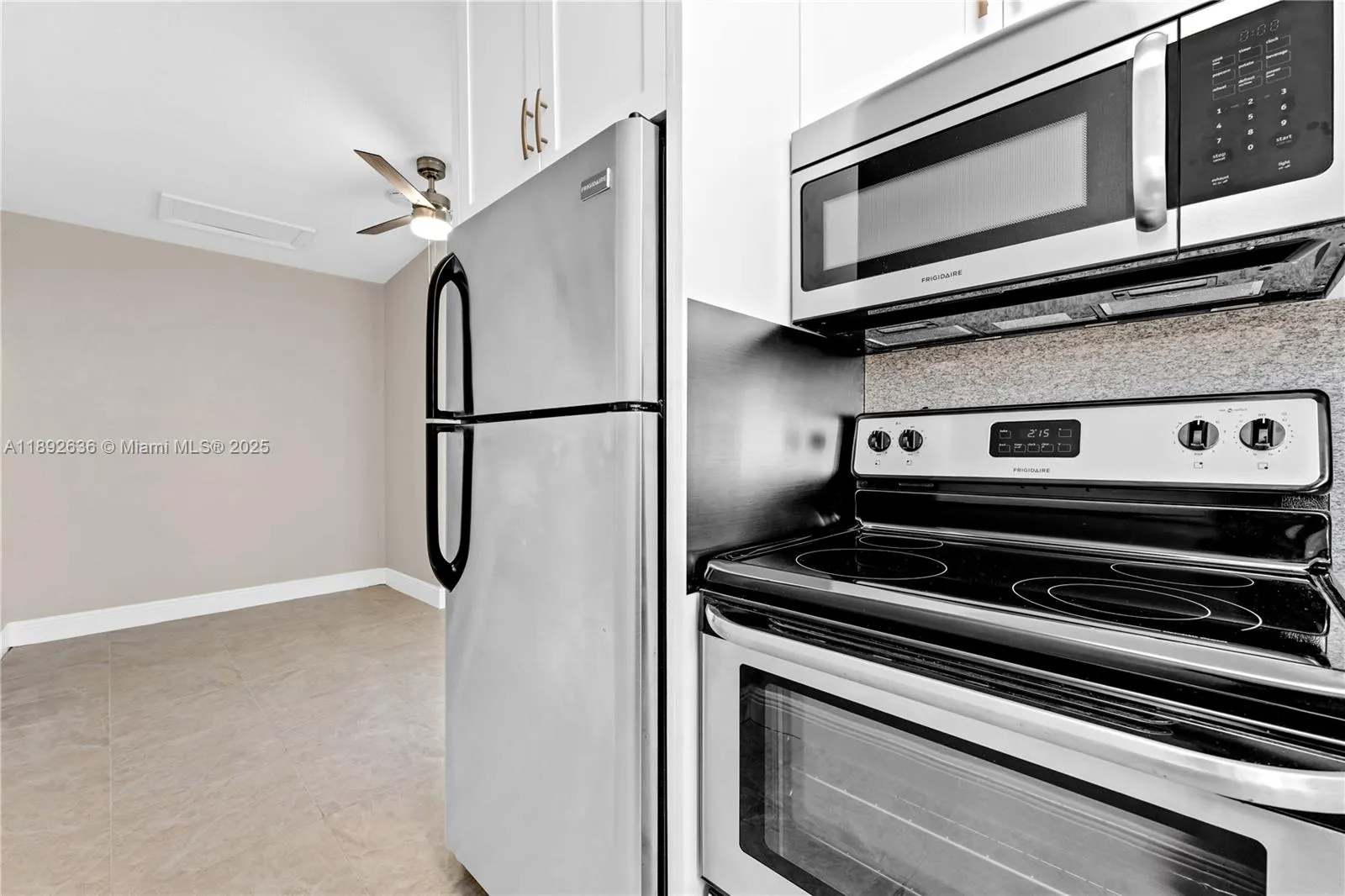 157 Curtiss Pkwy