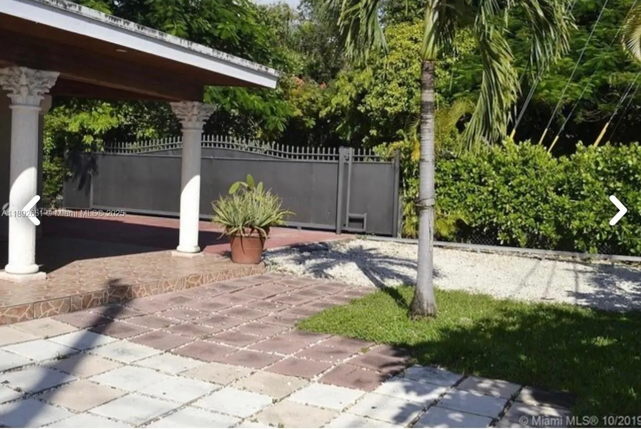 2400 SW 62nd Ave