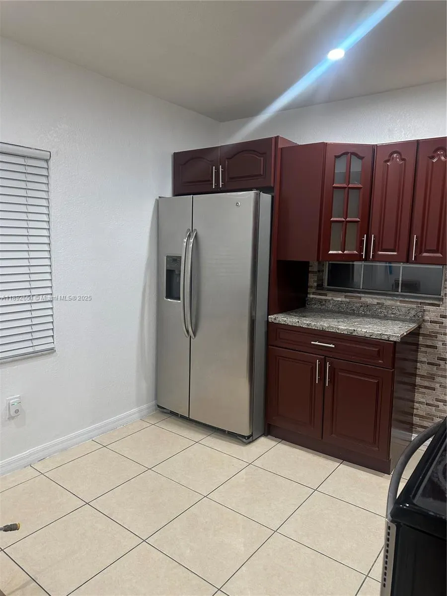 2400 SW 62nd Ave