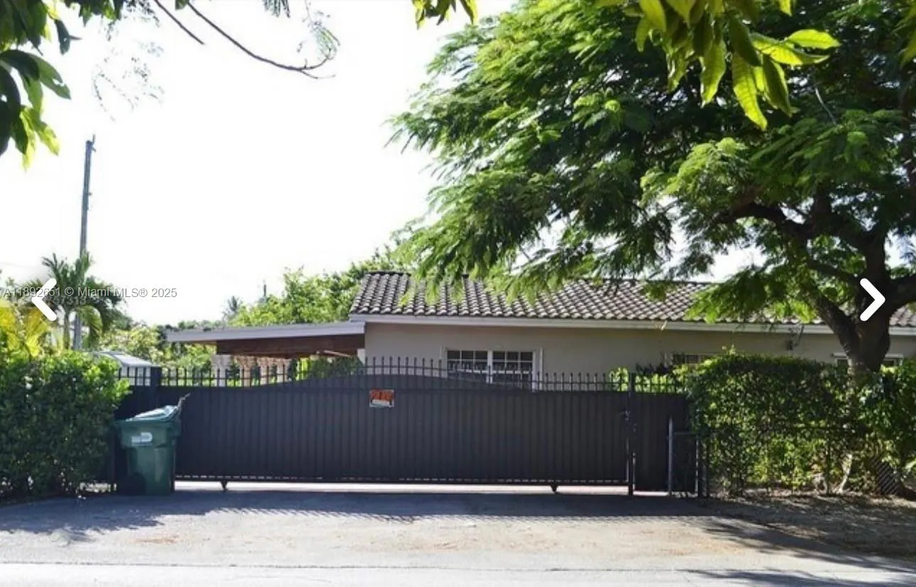 2400 SW 62nd Ave