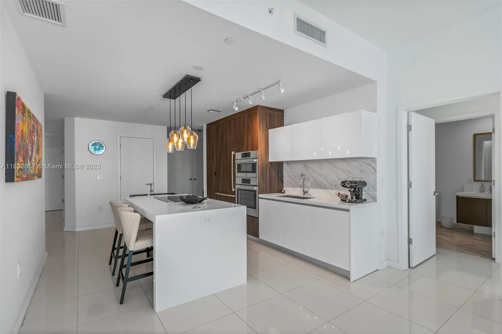 851 NE 1st Ave, #3707