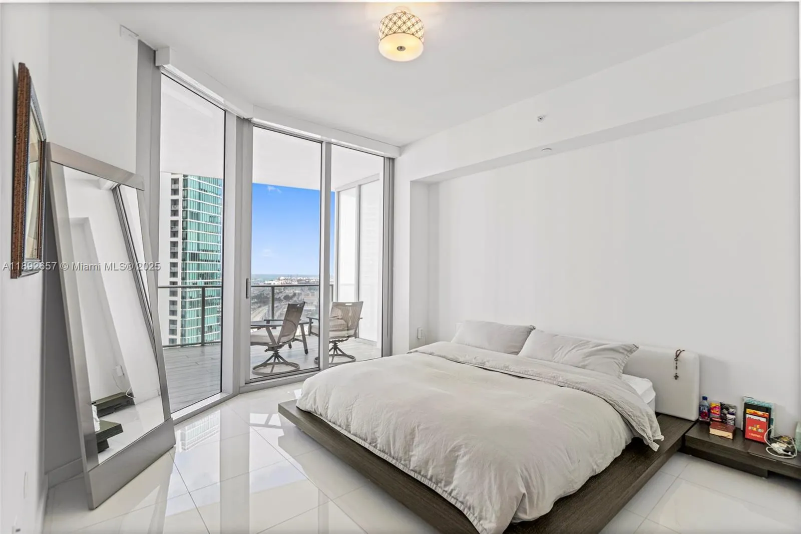 851 NE 1st Ave, #3707