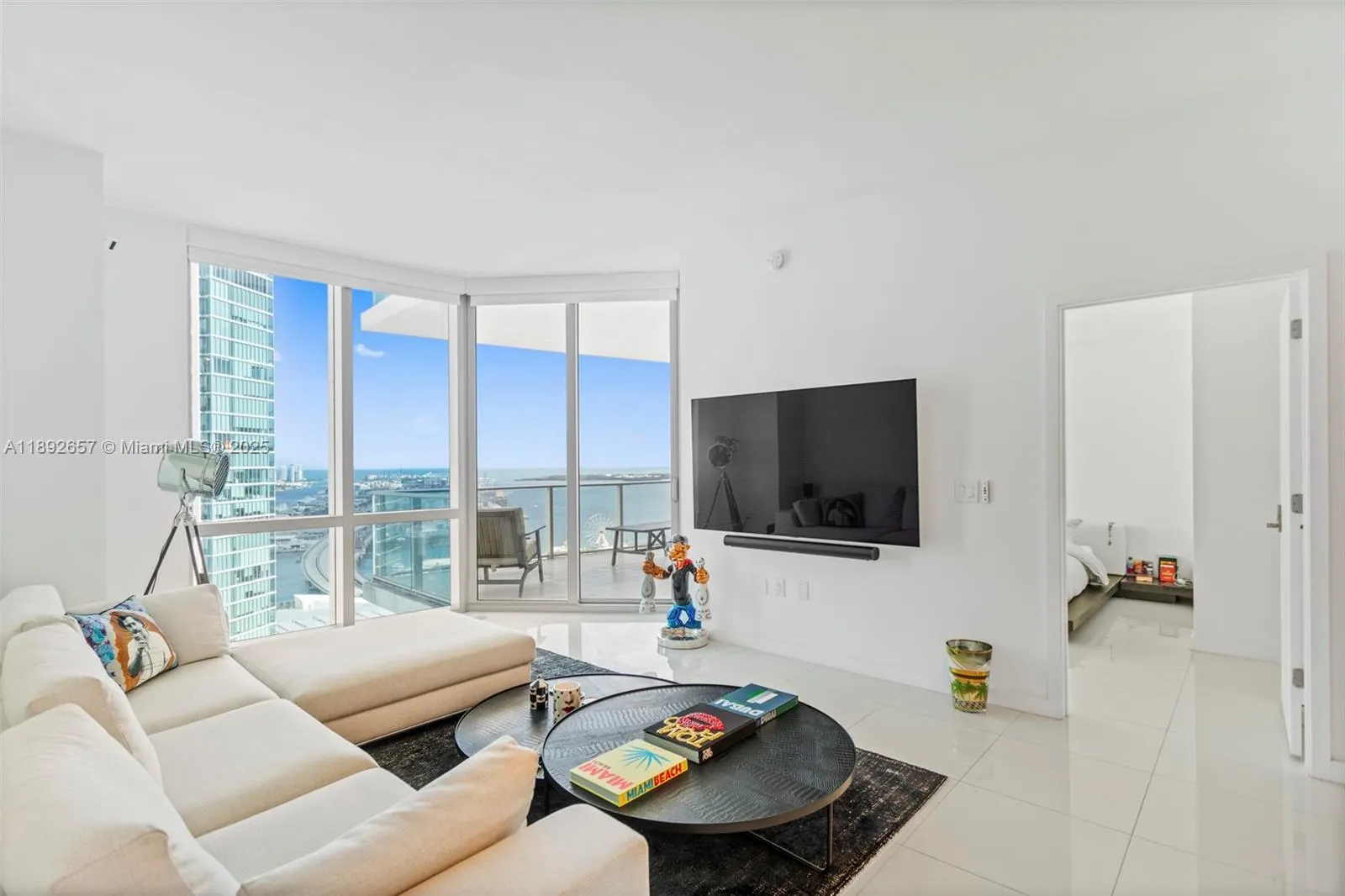 851 NE 1st Ave, #3707
