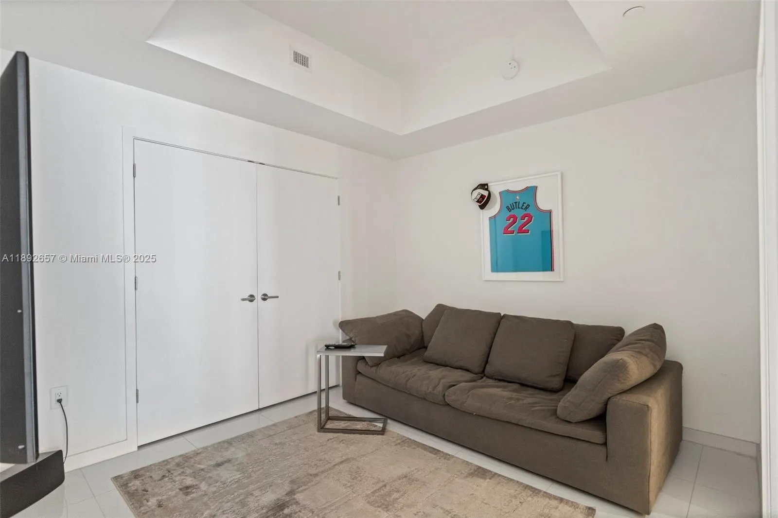 851 NE 1st Ave, #3707