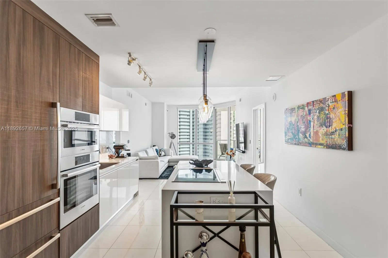 851 NE 1st Ave, #3707