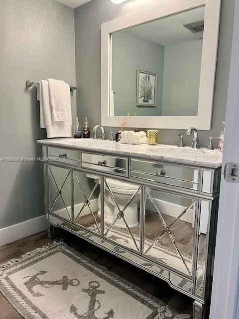 108 Lakeshore Dr, #338